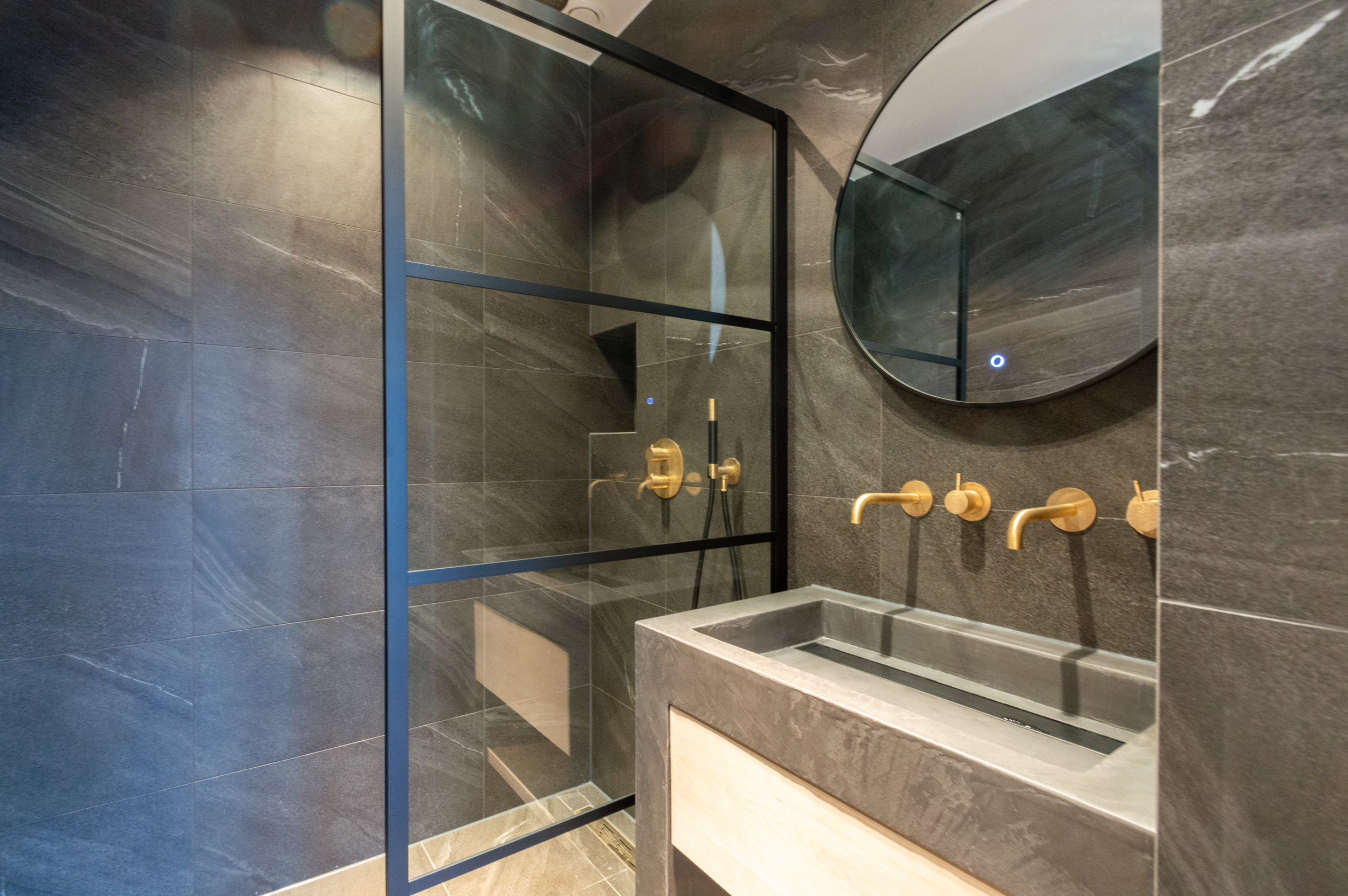 https://www.reykswacht.nl/wp-content/uploads/2020/11/bilderdijkstraat-9-3-10-na-verbouwing.jpg
