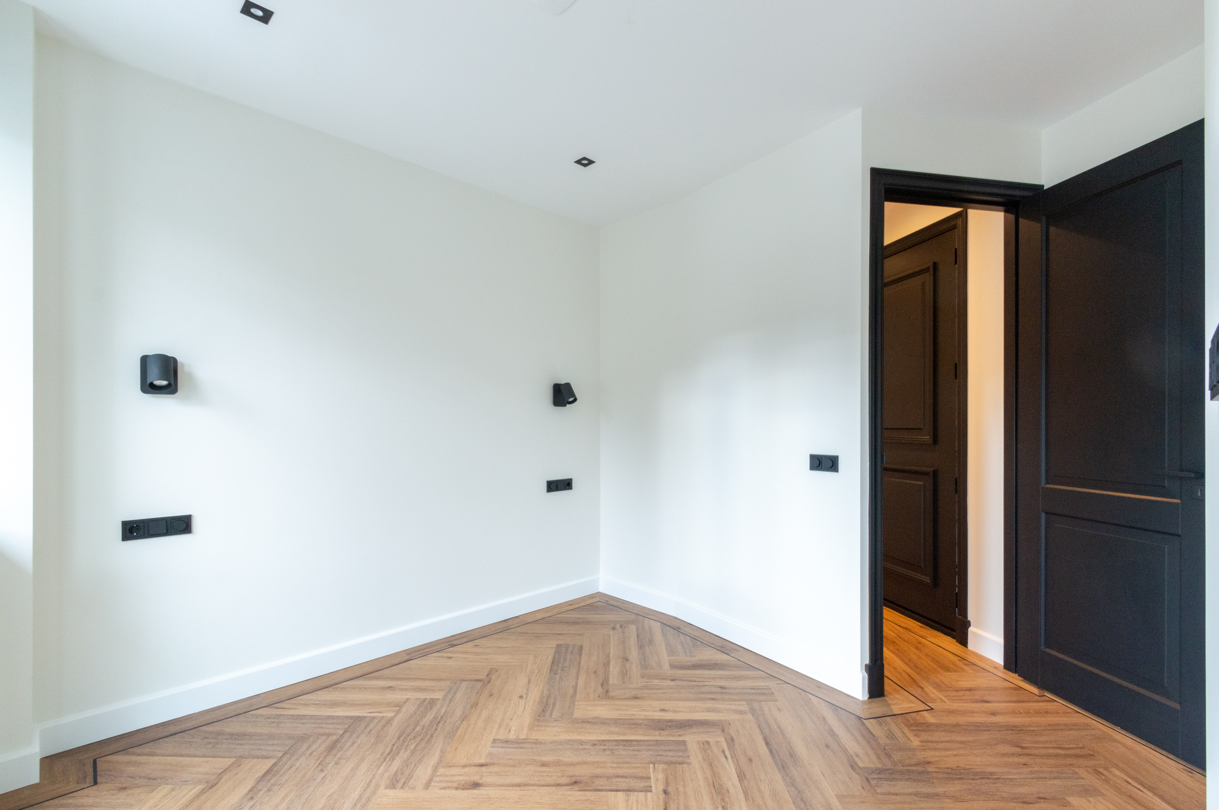 https://www.reykswacht.nl/wp-content/uploads/2021/11/geuzenstraat-40-1-na-verbouwing-9.jpg