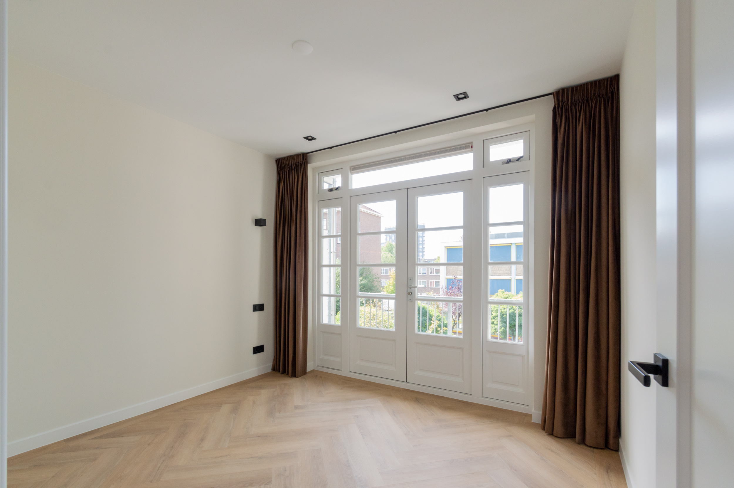 https://www.reykswacht.nl/wp-content/uploads/2023/03/Orteliusstraat-327-na-bewerking-2.jpg